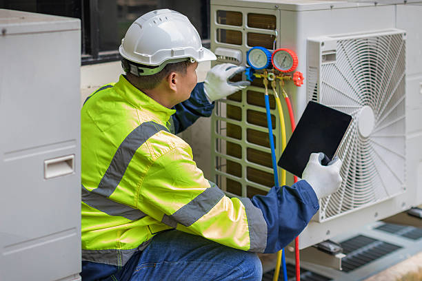 Professional Ac Installation technician working in Groveton, TX